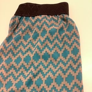 Small new with tags retired Lularoe style Lola skirt